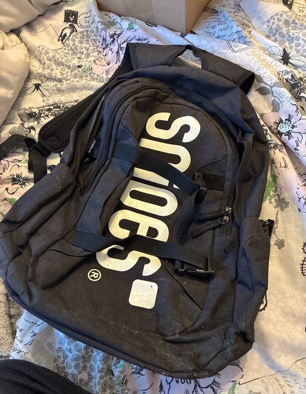 Herren Schwarzer Rucksack Snipes mit großem Aufdruck – Schulrucksack