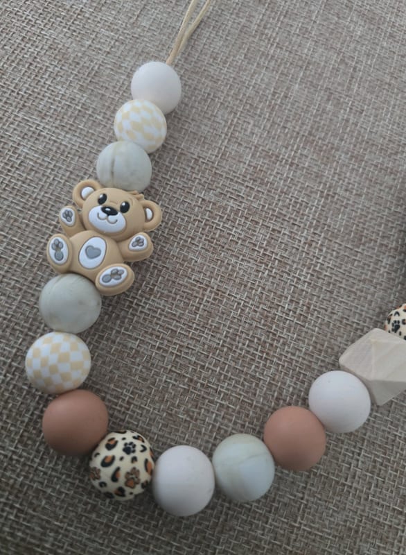 Schnullerkette mit Teddybär – Silikonperlen in Beige und Braun