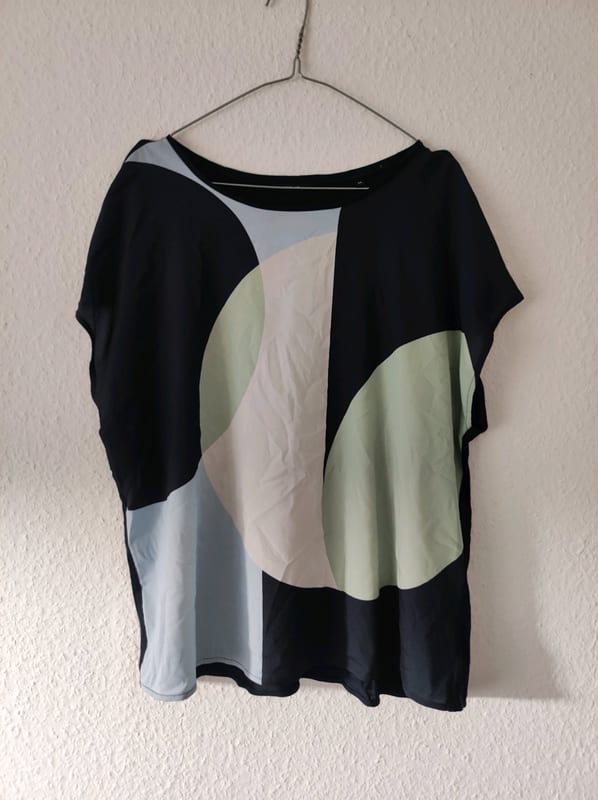 Damen Opus Shirt mit Farbblock-Print – Größe 44 – Blau