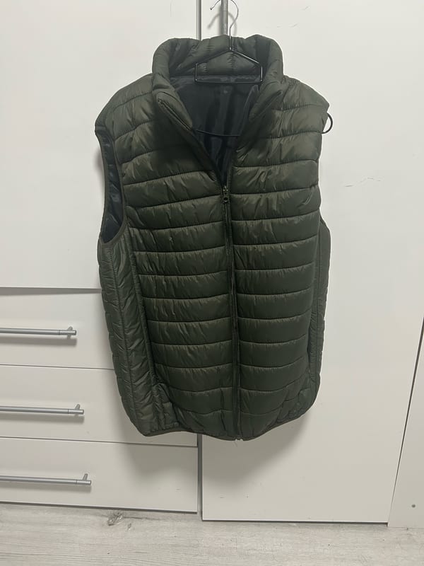 Herren Khaki Halbweste – Größe L – Grün