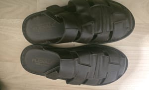 Braune Herrensandalen aus Leder mit Klettverschluss – Größe 41