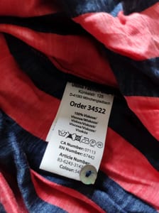 Damenbluse mit Schluppe, rot-blau gestreift, glänzend – Größe 42 – Bild 5 von 5