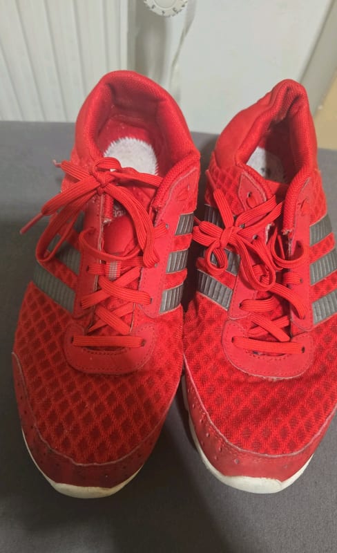 Herren Rote Sneaker mit grauen Streifen – Schuhe – Größe 41,5 – Bild 7 von 7