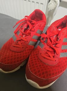 Herren Rote Sneaker mit grauen Streifen – Schuhe – Größe 41,5 – Bild 6 von 7