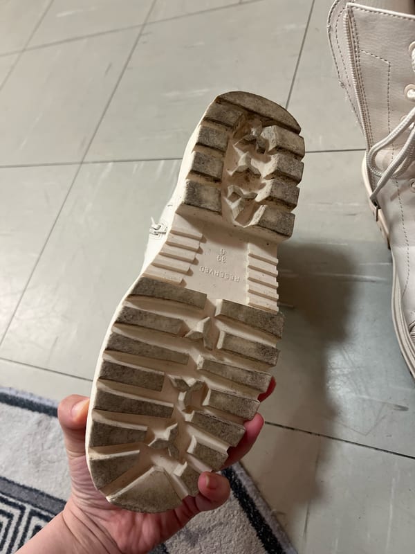 Damen Cremefarbene Schnürstiefeletten mit Plateausohle – Größe 39 – Bild 7 von 12