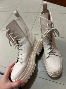 Damen Cremefarbene Schnürstiefeletten mit Plateausohle – Größe 39 – Bild 6 von 12