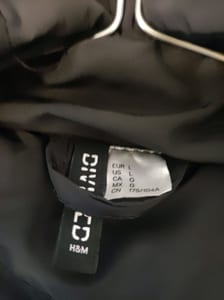 Damen Schwarze gesteppte Winterjacke mit Kapuze – Größe L – Bild 3 von 5