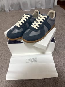 Dunkelgraue Herrenschuhe – Größe 42
