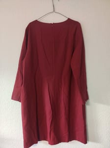 Damen Bordeauxrotes Kleid mit langen Ärmeln und Taschen – Größe 46 – Bild 5 von 6