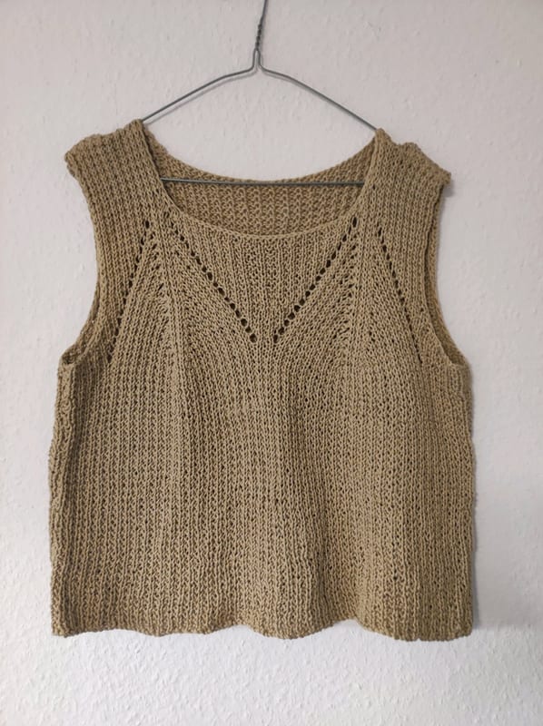 Damen Strick-Top ärmellos, beige, handgestrickt mit Lochmuster – Größe XL – Bild 2 von 5