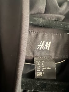 Damen Schwarzer Blazer H&M in S ohne Verschluss mit Schalkragen – Größe S – Bild 3 von 4