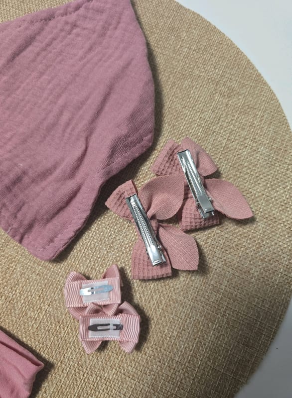 Mädchen Set Haarschmuck in Altrosa: Stirnband, Haarschleifen und Halstuch – Einheitsgröße – Bild 3 von 3