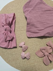 Mädchen Set Haarschmuck in Altrosa: Stirnband, Haarschleifen und Halstuch – Einheitsgröße – Bild 2 von 3