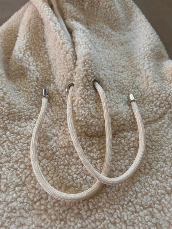 Damen Schöner Teddy Hoodie in Beige – Größe 36 – Bild 4 von 12
