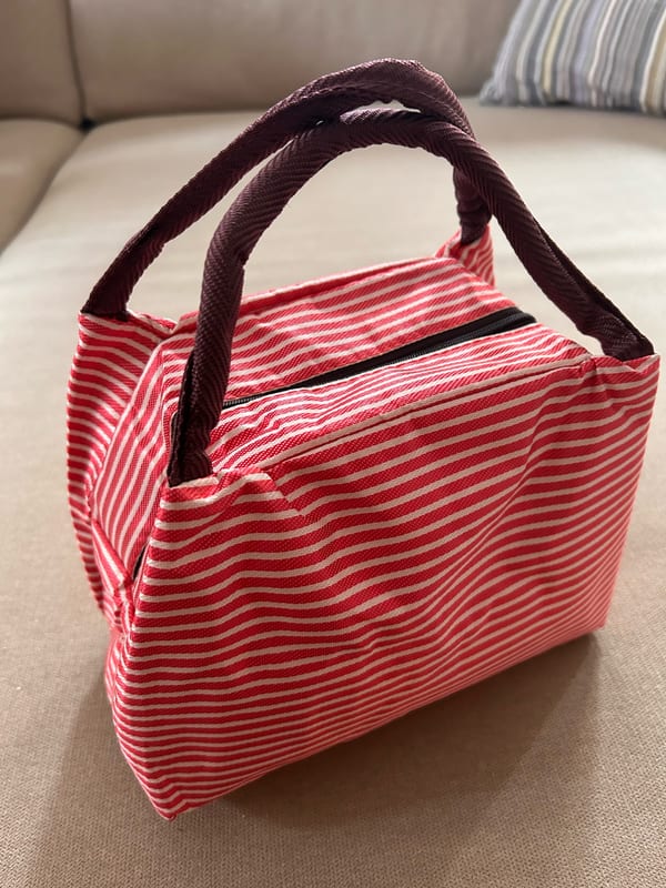 Damen Süße Hundehandtasche Doggie Bag – Rot – Bild 3 von 10