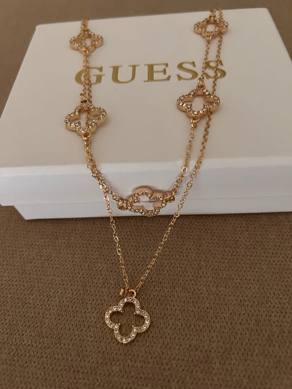 Damen Halskette Kleeblattcharms funkelnd schön – Gold – Bild 5 von 10