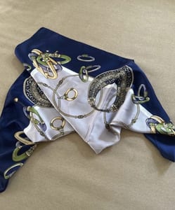 Damen Schal Halstuch Blau mit Design – Marineblau – Bild 7 von 10