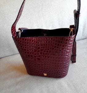 Damen Tolle Handtasche Kroko Design Neu – Dunkellila – Bild 9 von 9