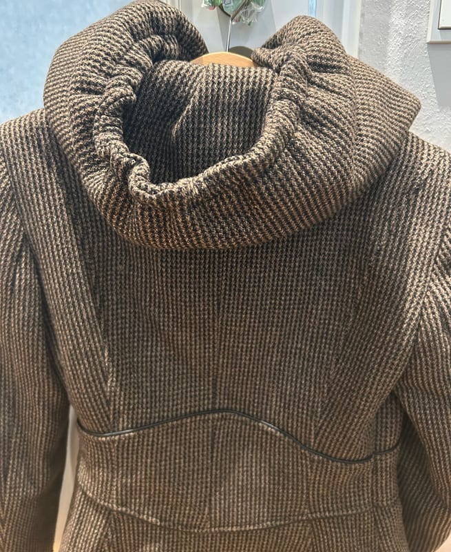 Damen Tolle Kurzjacke Neu von Zara Dunkelbraun – Größe S – Bild 6 von 11