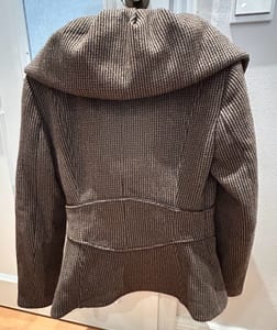 Damen Tolle Kurzjacke Neu von Zara Dunkelbraun – Größe S – Bild 3 von 11