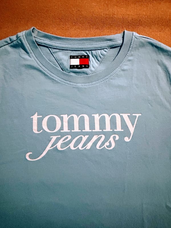 TShirt Oberteil babyblau Tommy Hilfiger – Größe S – Bild 2 von 8