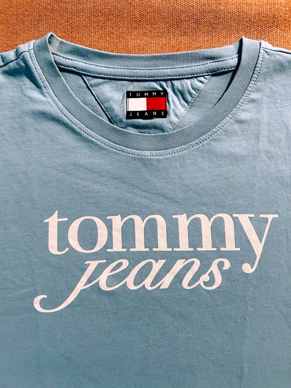 TShirt Oberteil babyblau Tommy Hilfiger – Größe S – Bild 3 von 8