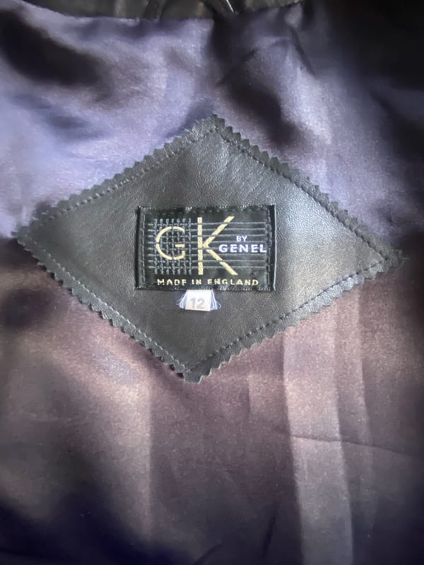 Damen Top Lederjacke, hochwertig, britisches Label – Größe S – Schwarz – Bild 7 von 9