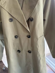 Damen Pull & Bear Trenchcoat in der Größe S in der Farbe Khaki Neu – Grün – Bild 3 von 5