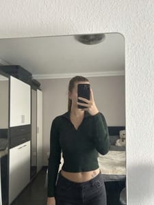 Damen Gerippter Strickpullover mit Polokragen, dunkelgrün, langarm – Größe XS