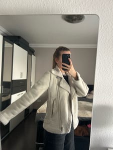 Damen Biker-Jacke aus Teddyfell in Beige – Größe XS