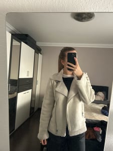 Damen Biker-Jacke aus Teddyfell in Beige – Größe XS – Bild 2 von 3