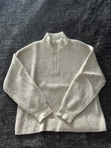 Damen Strickpullover mit Halbreißverschluss, Beige – Größe S – Bild 2 von 3