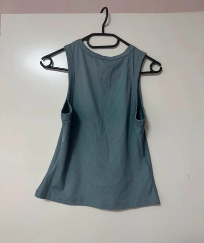 Damen Rotes, Türkises und Orangenes Ärmelloses Top, geripptes Material – Größe M – Bild 2 von 3