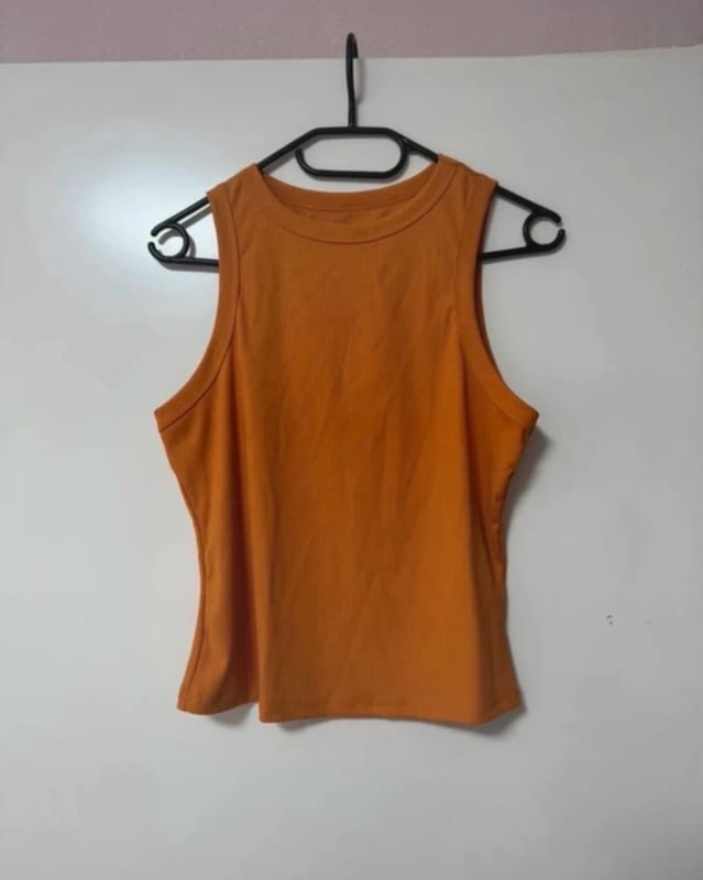 Damen Rotes, Türkises und Orangenes Ärmelloses Top, geripptes Material – Größe M – Bild 3 von 3