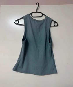 Damen Rotes, Türkises und Orangenes Ärmelloses Top, geripptes Material – Größe M – Bild 2 von 3