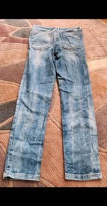 Damen Helle Jeans mit Used-Waschung und Rissen Modern Gr. S – Blau – Bild 3 von 4