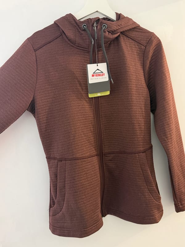 Damen Kapuzenjacke mit Reißverschluss, gerippte Struktur – Größe 38 – Rot/Braun – Bild 2 von 6