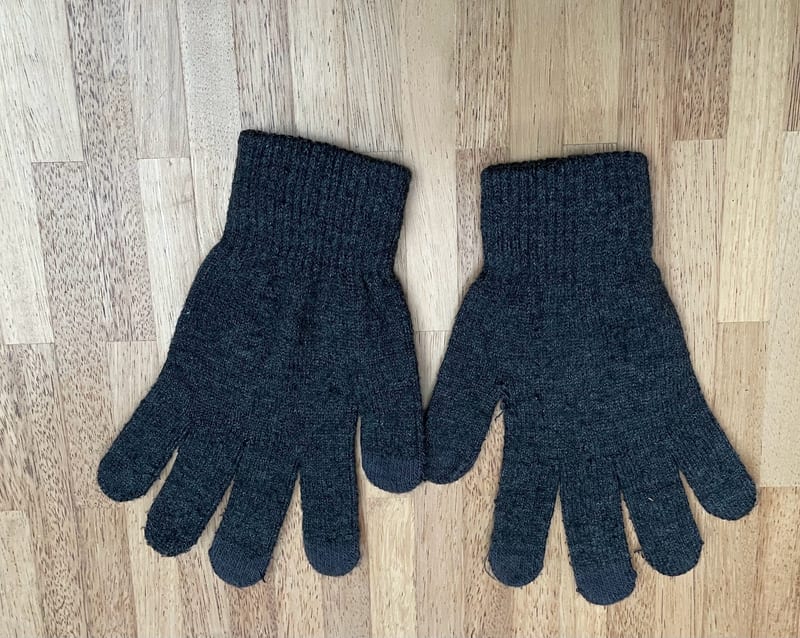 Damen Dunkelgraue Strickhandschuhe mit Glitzer-Akzenten – Größe S – Bild 8 von 8