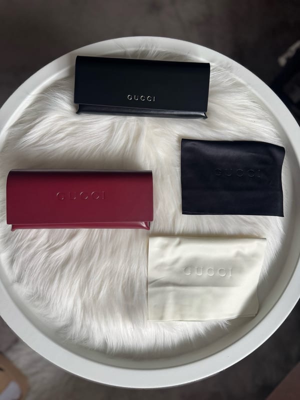 Gucci Brillenetui Set | Edel | Bordeaux & Schwarz | Geschenk – Bild 2 von 6