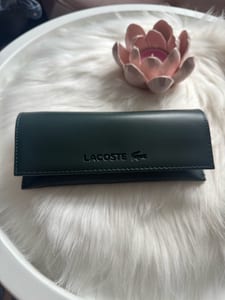 Lacoste Brillen Etui edles dunkelgrün – Bild 2 von 3