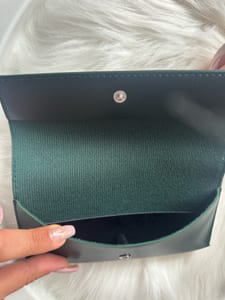 Lacoste Brillen Etui edles dunkelgrün – Bild 3 von 3