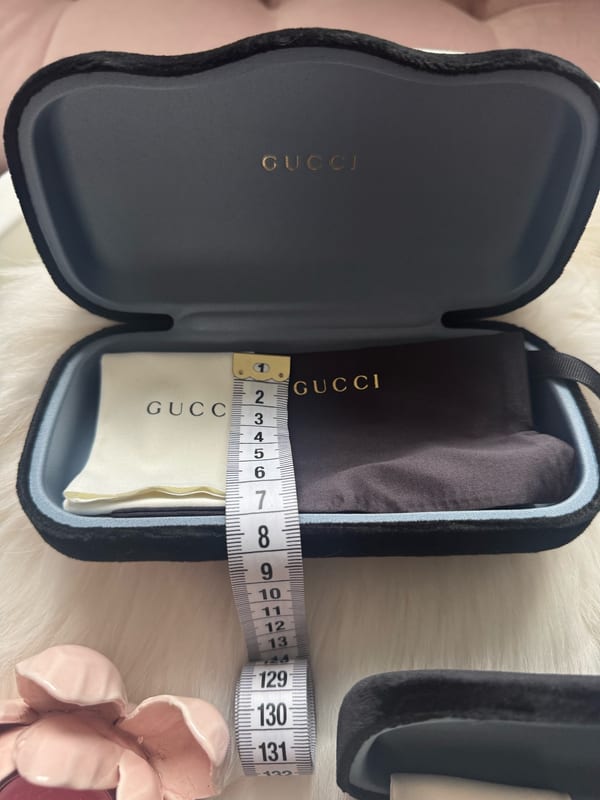 Gucci Brillen Etui schwarz samt – Bild 7 von 10