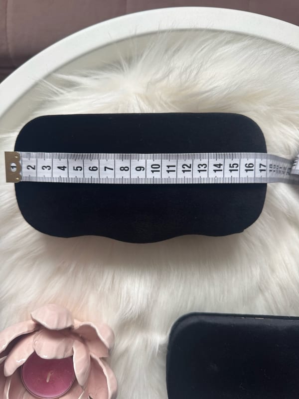Gucci Brillen Etui schwarz samt – Bild 8 von 10