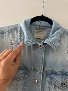 Helle Jeansjacke Damen M | Oversized Denim Jacke | Used Look | Übergangsjacke – Größe M/L – Blau – Bild 7 von 8