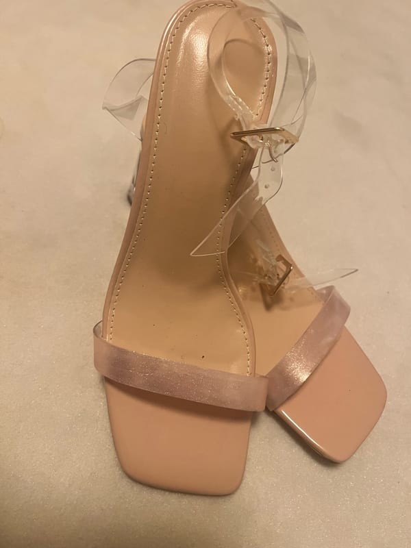 Damen Transparente/nudefarbend Sandalen – Größe 36