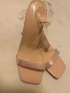 Damen Transparente/nudefarbend Sandalen – Größe 36