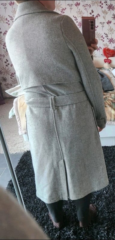 Grauer Wickelmantel mit Gürtel – Damen Mantel Gr. M Review – Bild 4 von 6