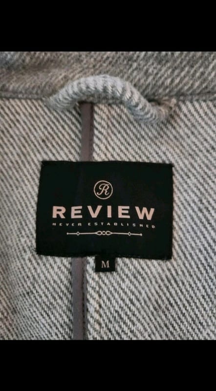 Grauer Wickelmantel mit Gürtel – Damen Mantel Gr. M Review – Bild 6 von 6