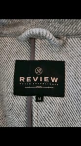 Grauer Wickelmantel mit Gürtel – Damen Mantel Gr. M Review – Bild 6 von 6